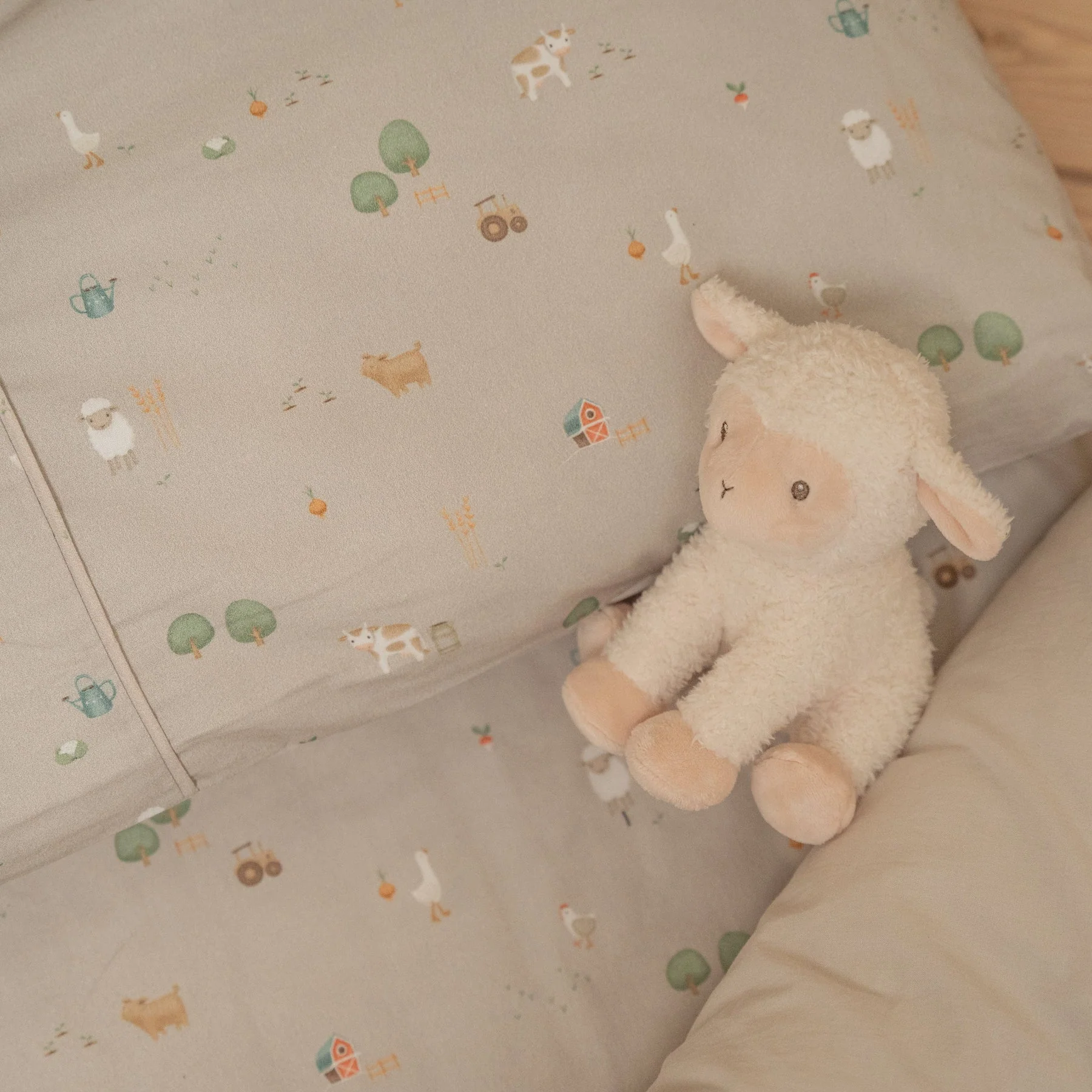 Little Dutch Little Farm Cuddle Sheep 17cm( Medium) - Image 4