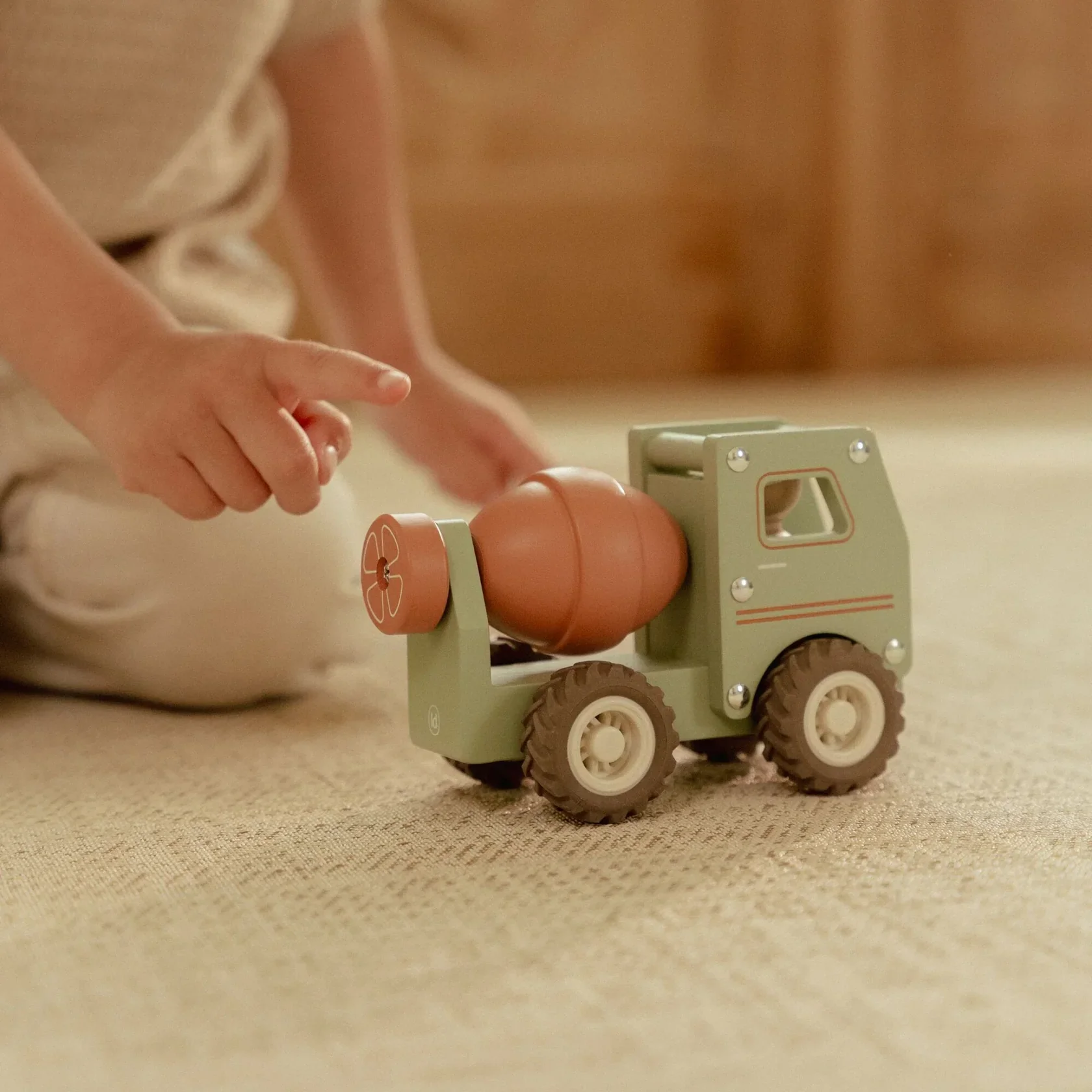 Little Dutch Wooden Cement Truck - Image 4