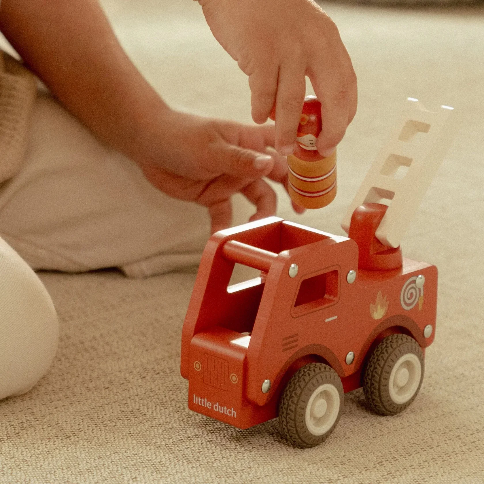 Little Dutch Wooden Firetruck - Image 7