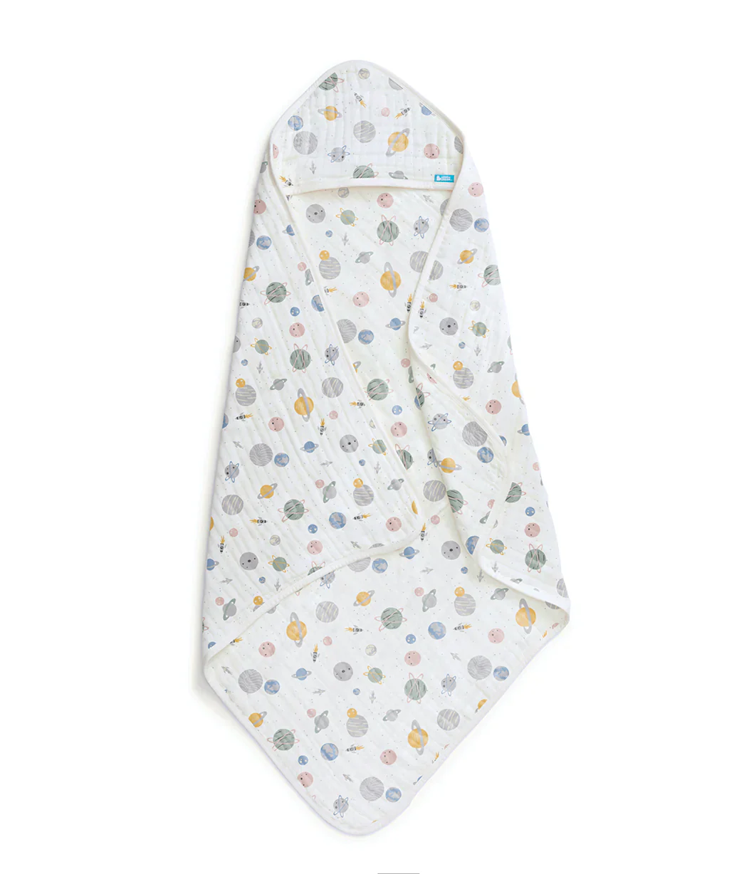Love To Dream Hooded Towel - Image 4
