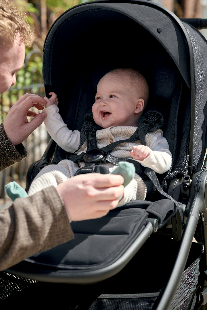 Mamas & Papas Ocarro 2 Stroller - Eclipse Black - Image 11