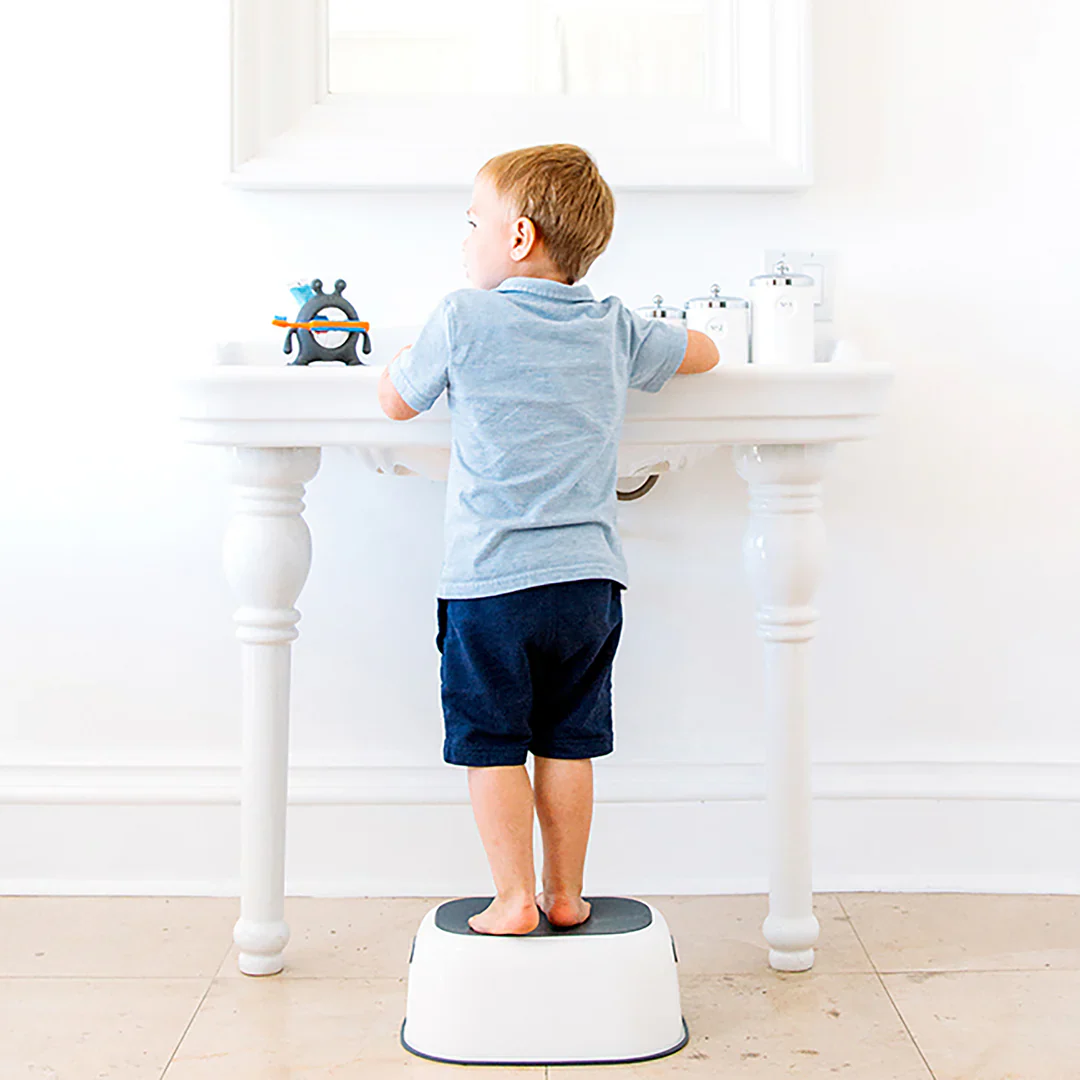 Prince Lionheart Step Stool - Image 4